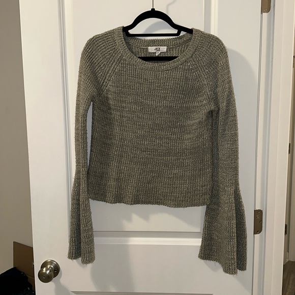 Bell sleeve cropped sweater - Picture 3 of 6